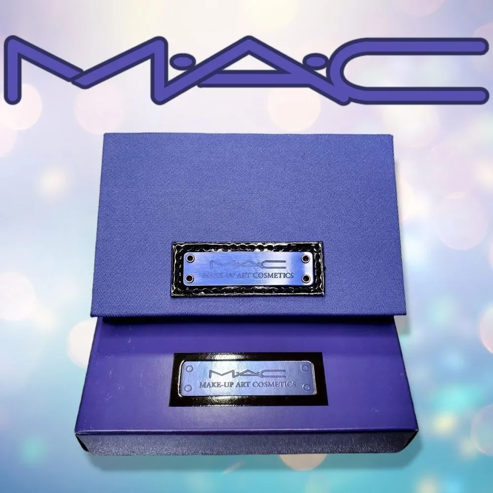 MAC Colour Forms: Cool Eyes Palette - Picture 2 of 3